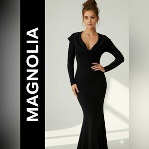 MAGNOLIA MAXI Women’s Black Sparkle Plunging Neckline Size M NWT